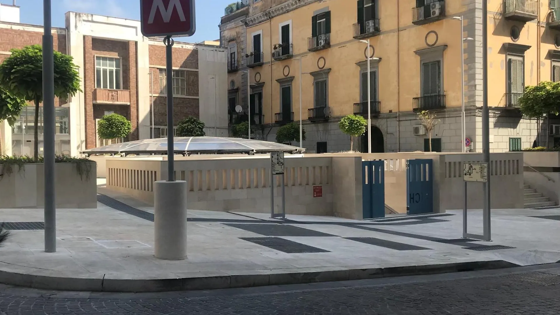 Ponte Di Chiaia location